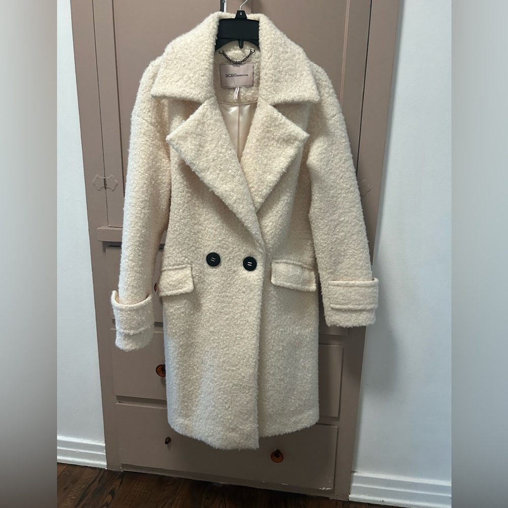 BCBGeneration pre-owned cream colored coat, size Small
